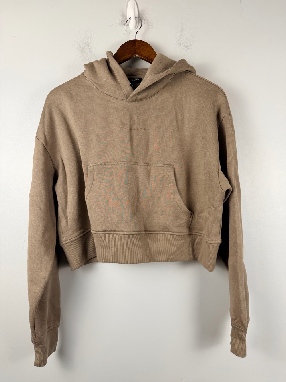 Cozy Earth Women's CityScape 1.0 Cropped Hoodie size medium in taupe
